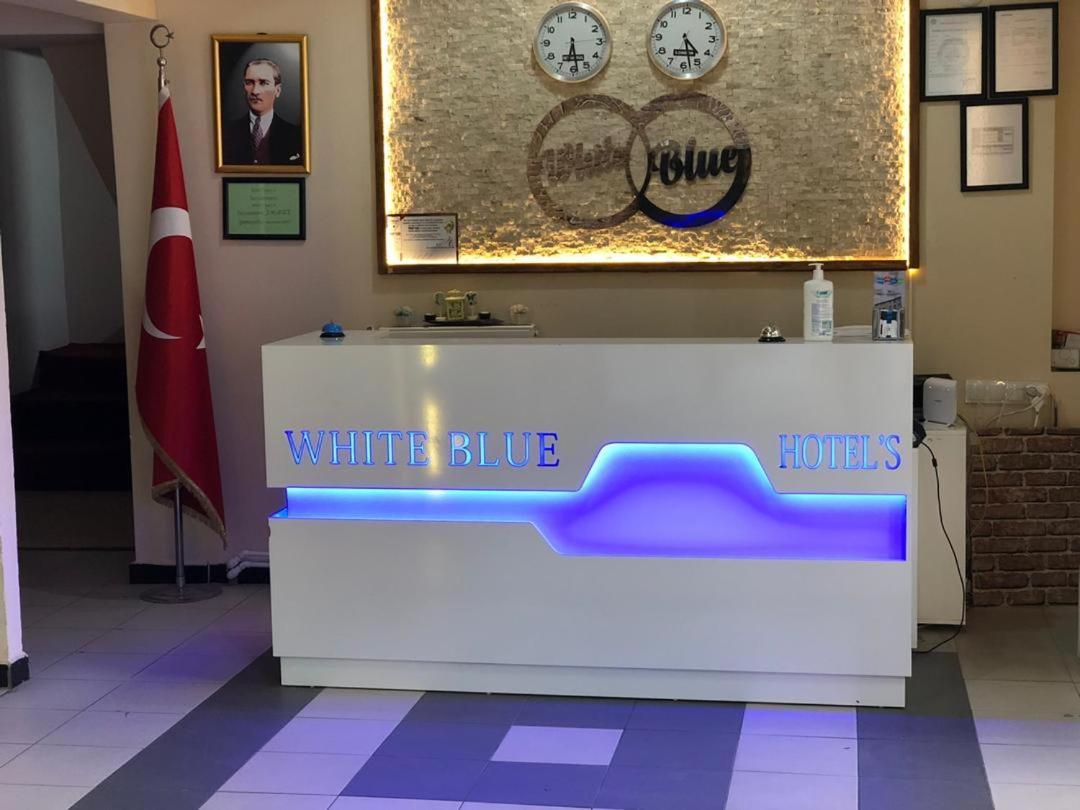 فندق White Blue أديرني المظهر الخارجي الصورة
